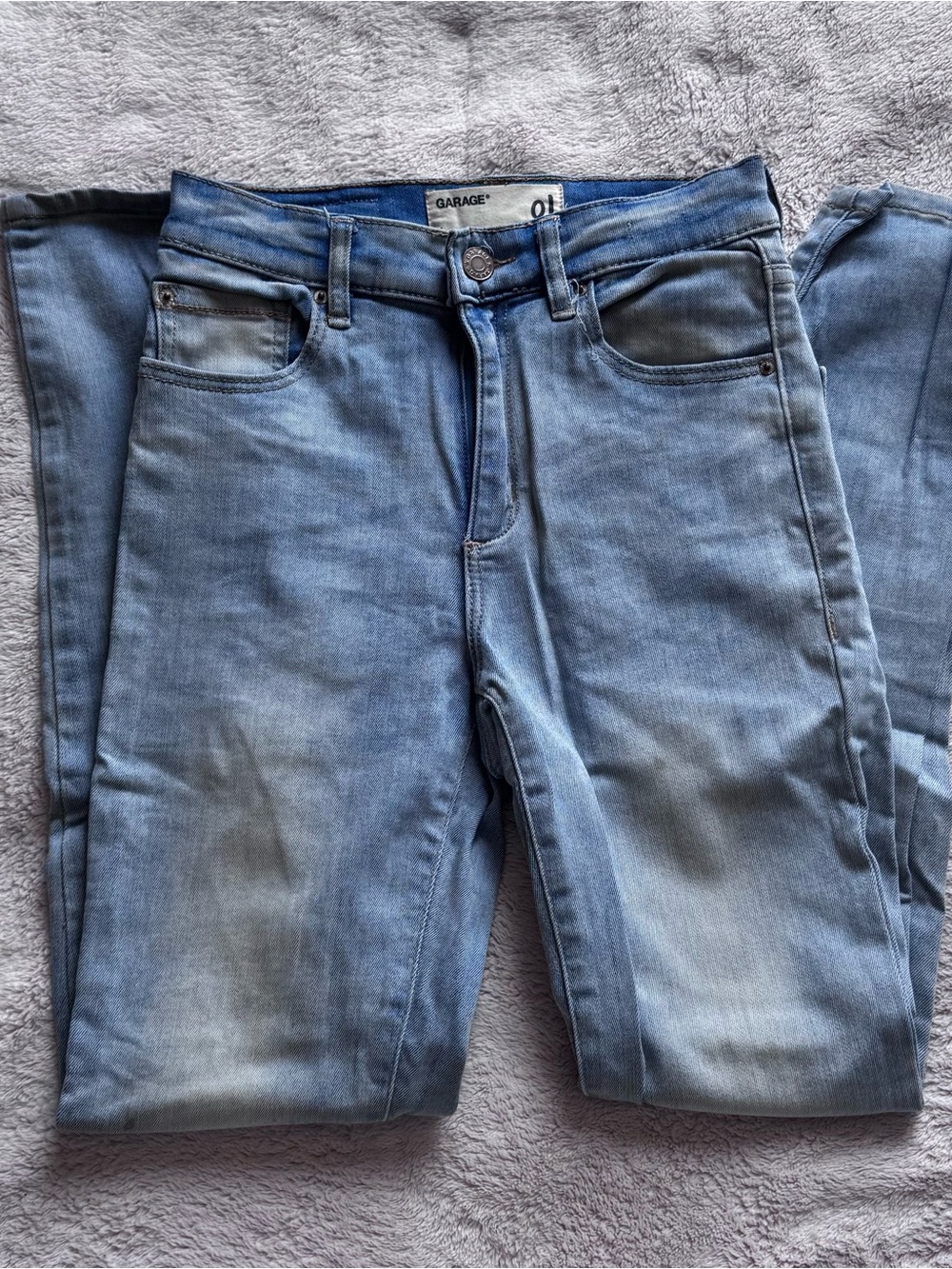 Garage Men’s Light Blue Slim Straight Jeans
